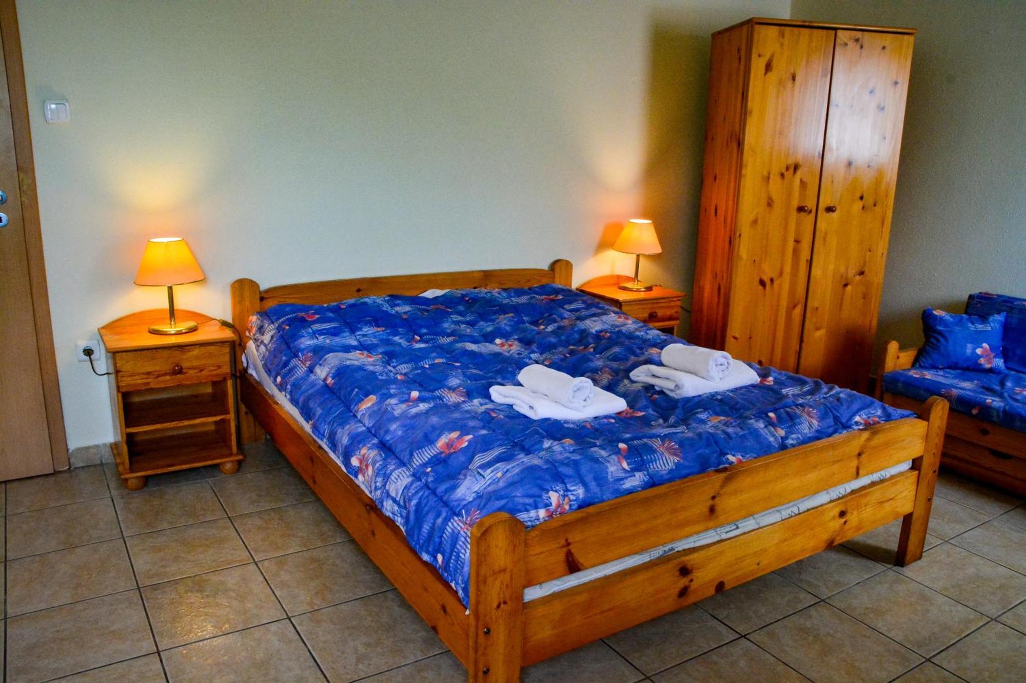 Afrodite Apartmanok Eger Exterior photo