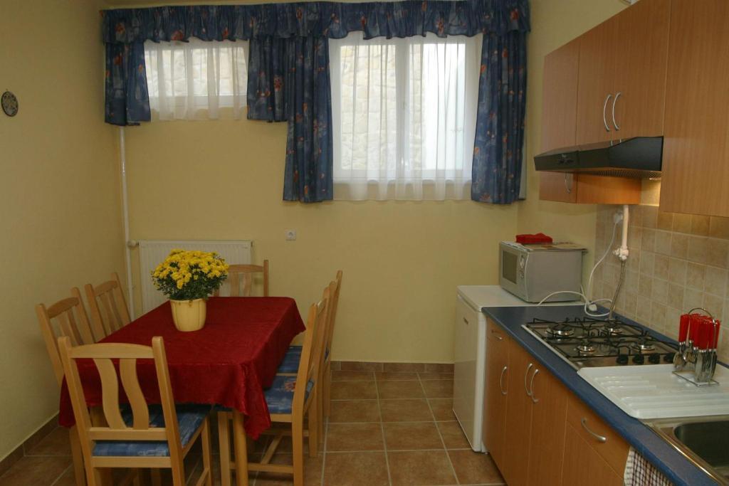 Afrodite Apartmanok Eger Room photo