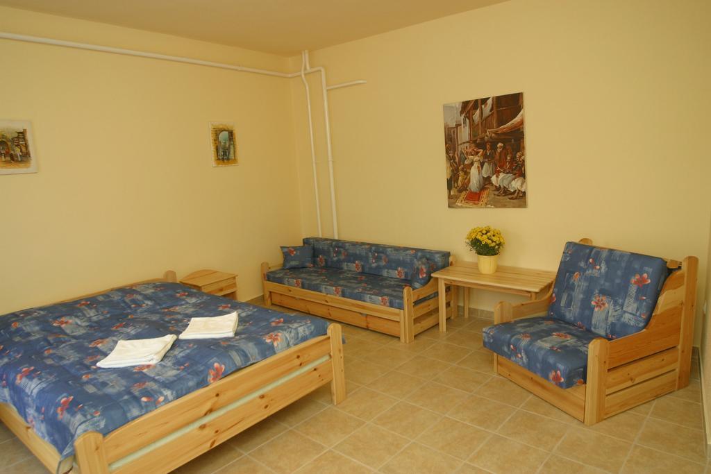 Afrodite Apartmanok Eger Room photo